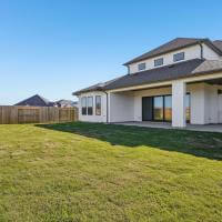 5426 Timpson - Backyard